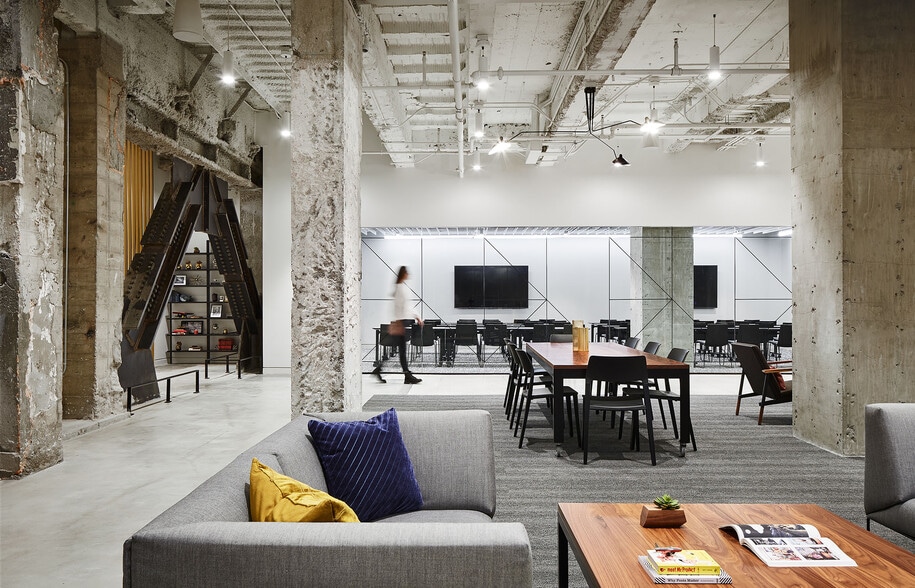 More Photos Of 621 SW 5th Ave, Portland Office For Lease