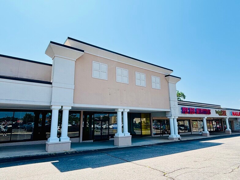 More Photos Of 1305 E Broad Ave, Rockingham Unknown For Lease