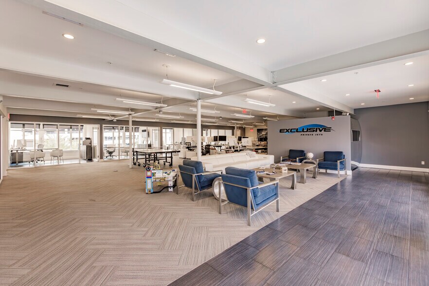 More Photos Of 313-317 Datura St, West Palm Beach Loft Creative Space For Lease