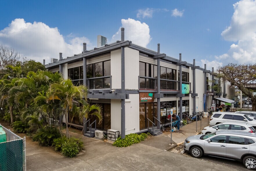 More Photos Of 315-325 Uluniu St, Kailua General Retail For Lease