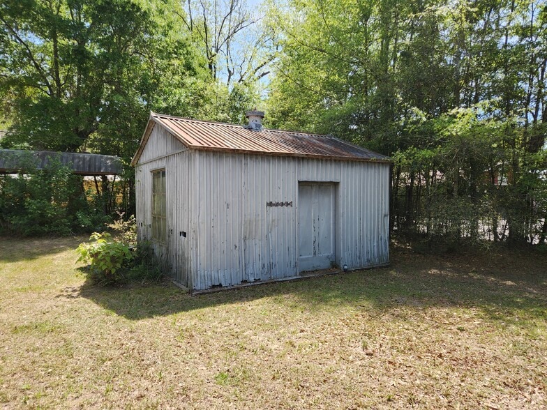 More Photos Of 415 S Memorial Ave, Walterboro Industrial For Sale