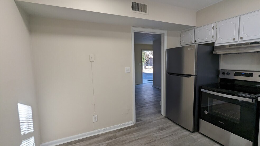 More Photos Of 1507 Tucker St, Greensboro Apartments For Sale