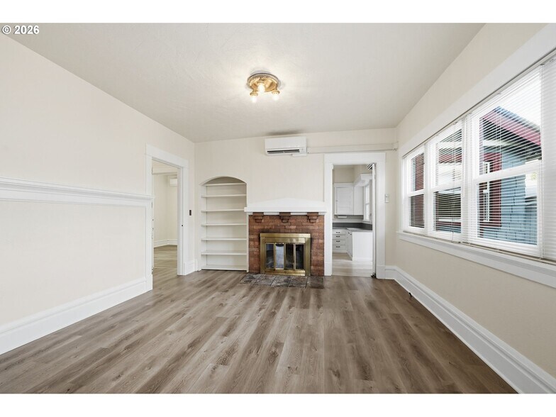 More Photos Of 245 W 13th Ave, Eugene Office For Sale