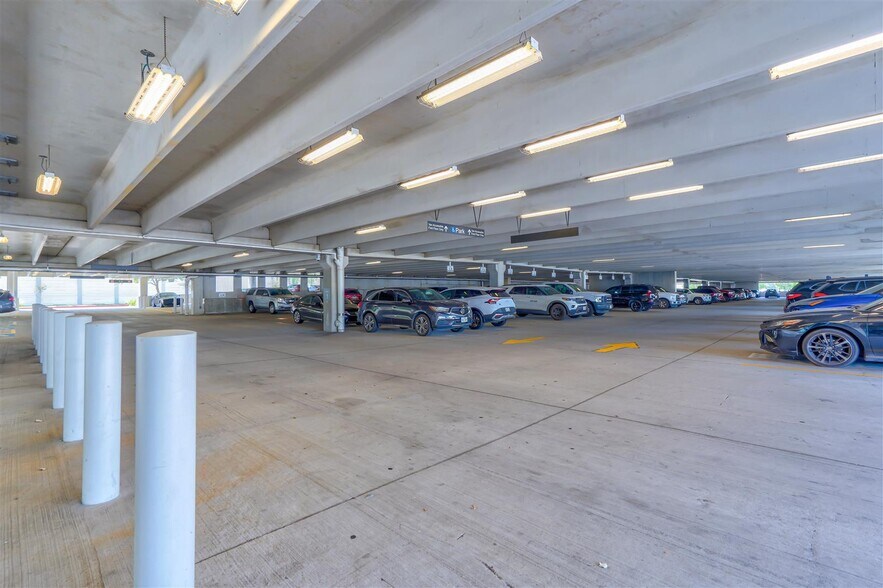 More Photos Of 19219 Katy Fwy, Houston Office For Lease