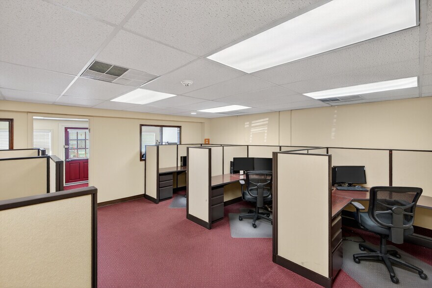 More Photos Of 1 W Main St, Marlton Office For Sale