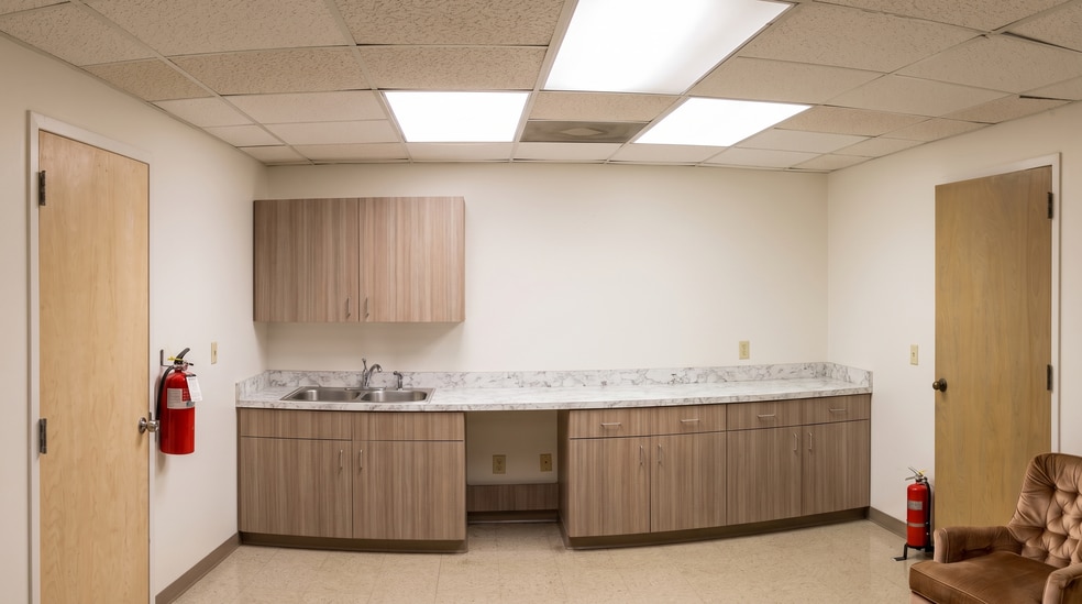 More Photos Of 6213 Angus Dr, Raleigh Research And Development For Lease