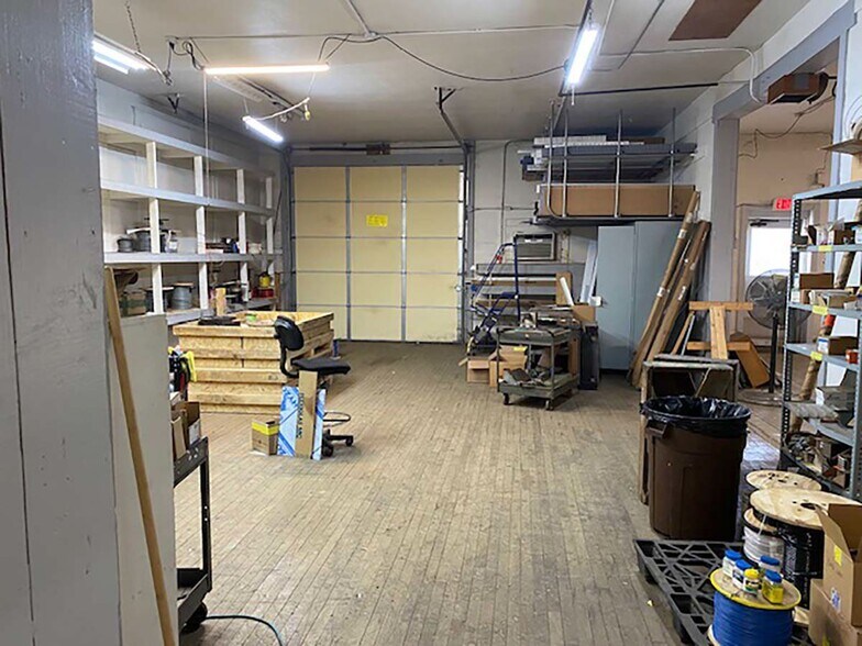 More Photos Of 240 Andrus Rd, Northwood Manufacturing For Lease