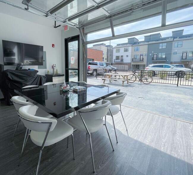 More Photos Of 1828-1834 Central Ave, Indianapolis Loft Creative Space For Sale