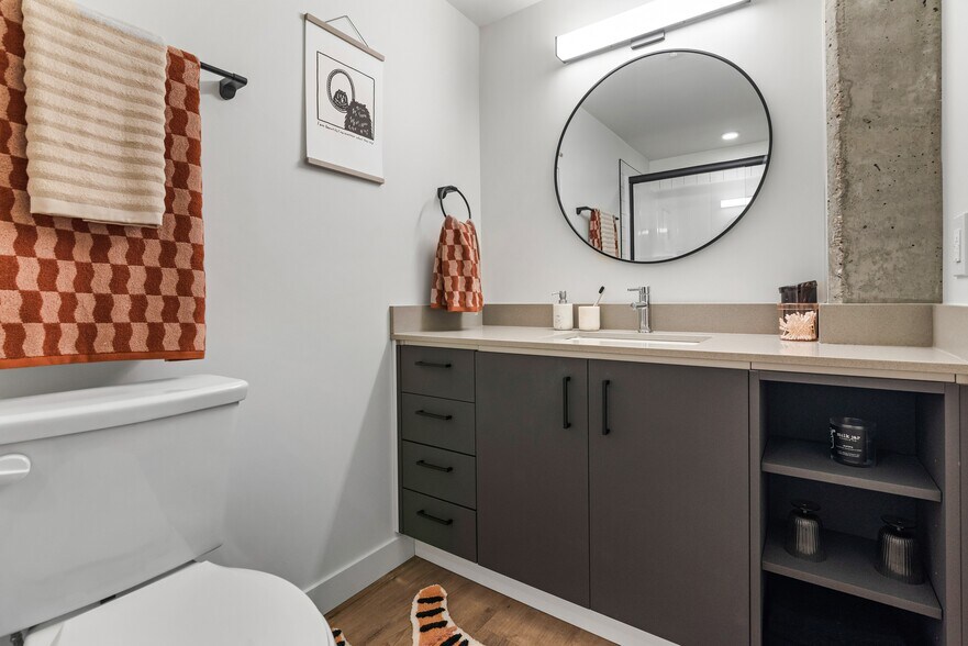 More Photos Of 12322 102 Av NW, Edmonton Apartments For Lease