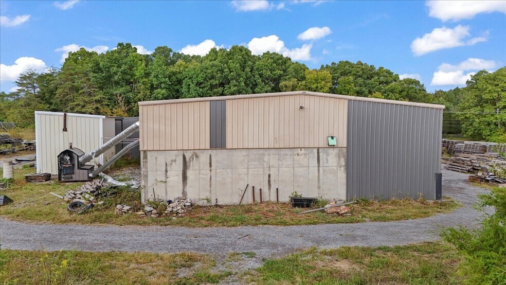 More Photos Of 11085 Baileyton Rd, Greeneville Manufacturing For Lease