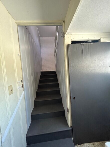 More Photos Of 6703 Massachusetts Ave, New Port Richey Showroom For Sale