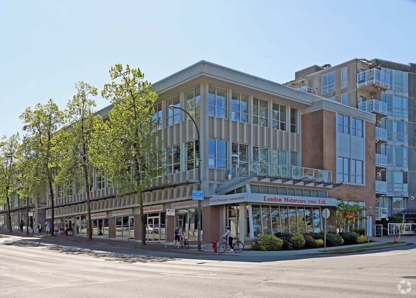 More Photos Of 2233 Burrard St, Vancouver Office For Sale