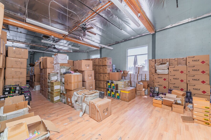 More Photos Of 462-472 E 4th St, Los Angeles General Retail For Sale