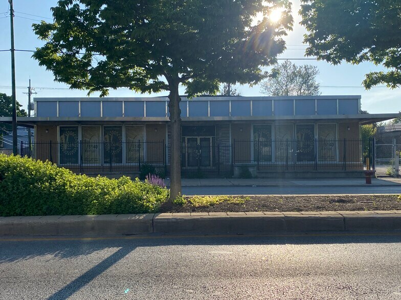 More Photos Of 5140 S Ashland Ave, Chicago Office For Sale