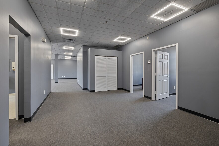 More Photos Of 65 Ramapo Valley Rd, Mahwah Unknown For Lease