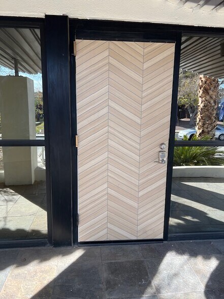 More Photos Of 214 S Maryland Pky, Las Vegas Loft Creative Space For Sale