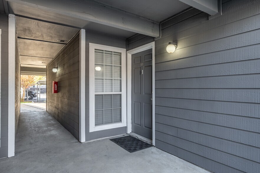 More Photos Of , Dallas Multifamily For Sale
