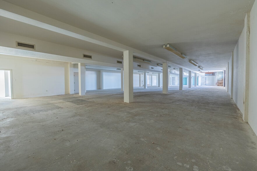 More Photos Of 1102 Broadway St, Lubbock Office For Sale