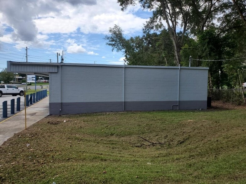 More Photos Of 3383 E Gulf To Lake Hwy, Inverness Convenience Store For Lease