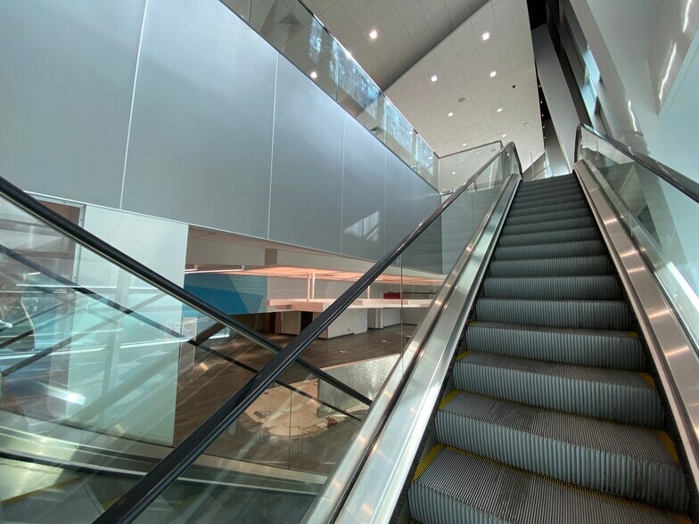 More Photos Of 1470-1488 Kapiolani Blvd, Honolulu Freestanding For Lease