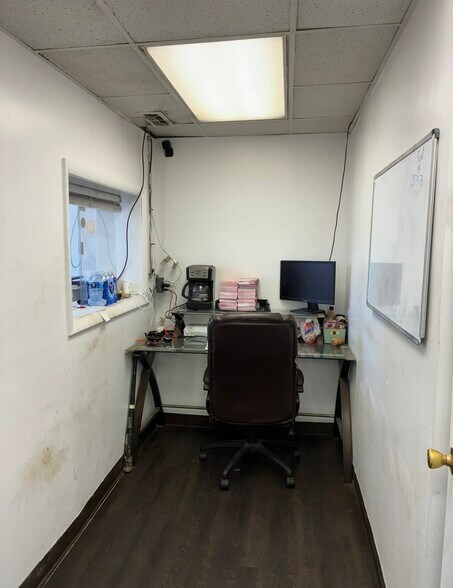 More Photos Of 22101 Lorain Rd, Cleveland Auto Repair For Sale