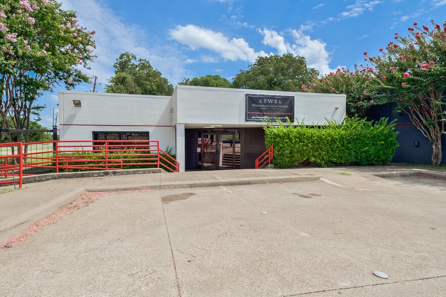 More Photos Of 4510 Duncanville Rd, Dallas Distribution For Sale
