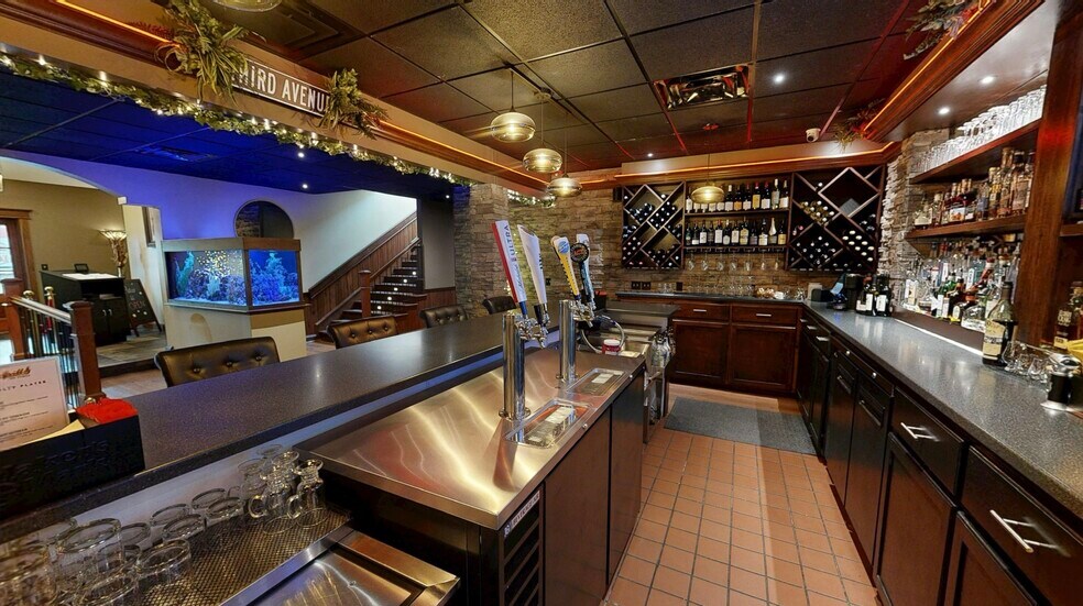 More Photos Of 1509 3rd Ave, Huntington Specialty For Sale