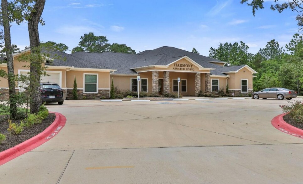 More Photos Of 196 Camelot St, Conroe Assisted Living For Sale