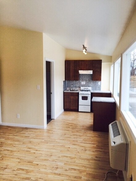 More Photos Of 521 N 1st St, Stockton Apartments For Sale