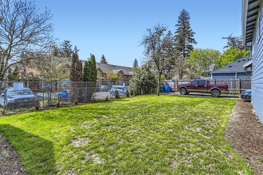 More Photos Of 2305 SE 130th Ave, Portland Apartments For Sale