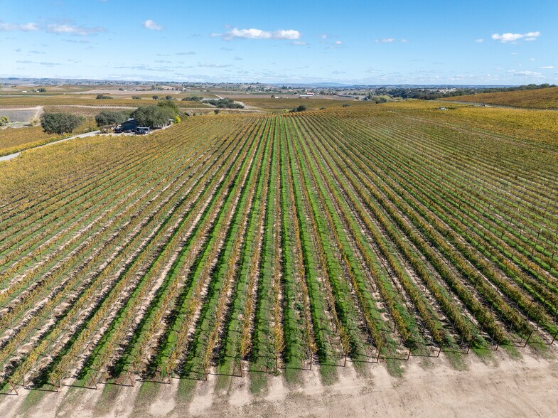 More Photos Of 7790 Airport Rd, Paso Robles Land For Sale