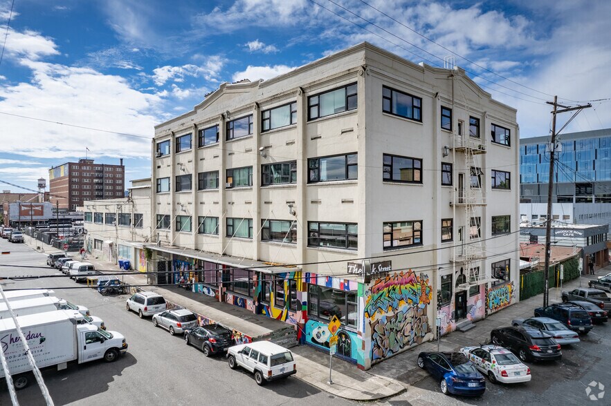 Primary Photo Of 232 SE Oak St, Portland Warehouse For Lease