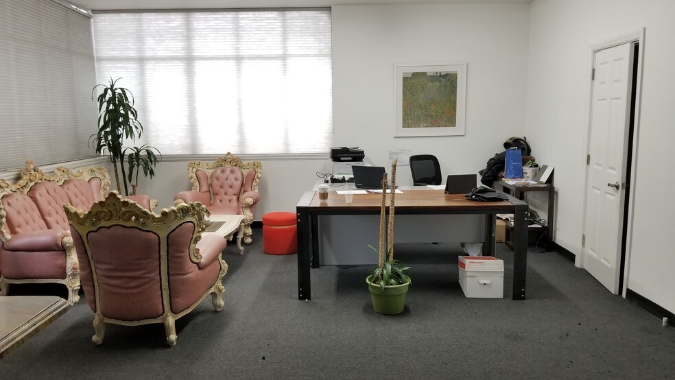 More Photos Of 2840 E 11th St, Los Angeles Warehouse For Lease