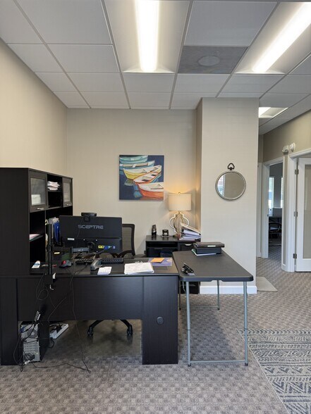 More Photos Of 935 Main St, Safety Harbor Office For Lease