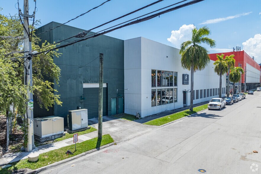 Primary Photo Of 3000 SW 28th Ln, Miami Showroom For Sale