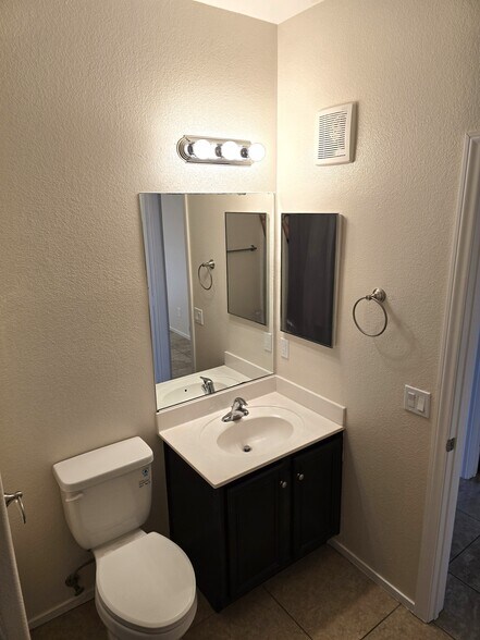 More Photos Of 4300 N Lamont St, Las Vegas Apartments For Sale