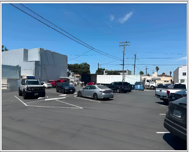 More Photos Of 14700-14706 Hawthorne Blvd, Lawndale Veterinarian Kennel For Sale