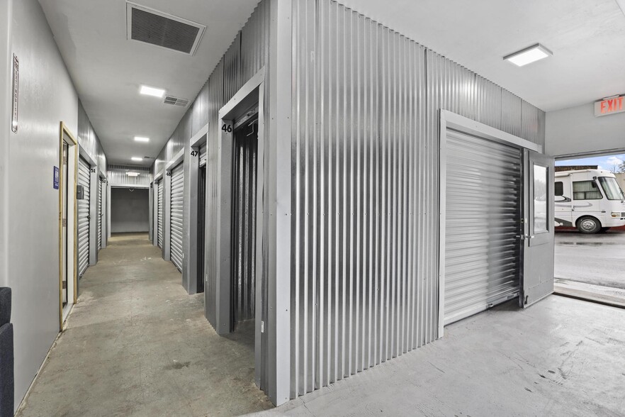 More Photos Of 104 W Phoenix St, Payson Industrial For Sale