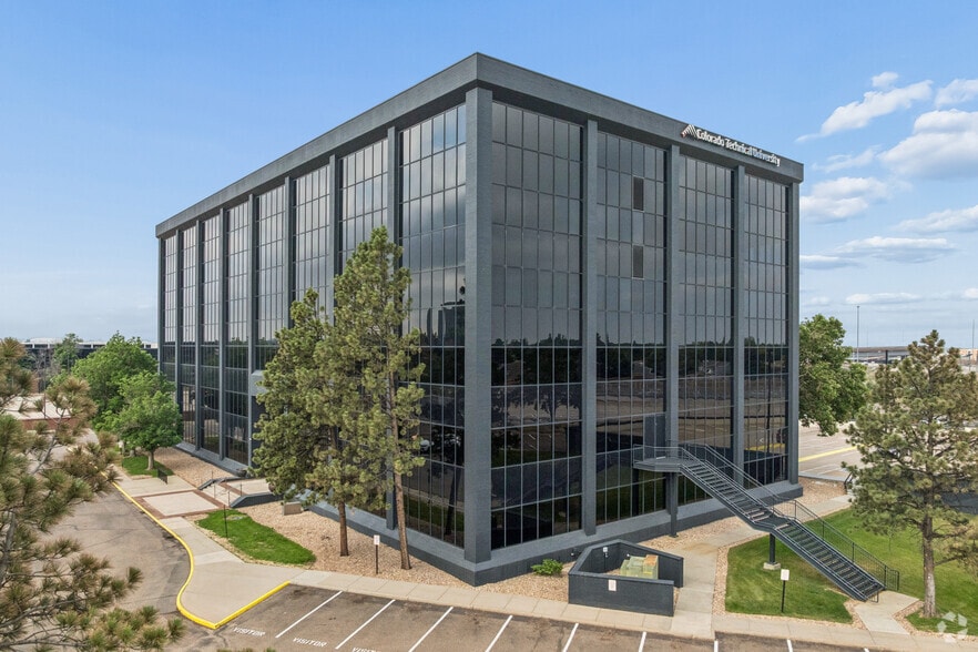 More Photos Of 3151 S Vaughn Way, Aurora Office For Lease