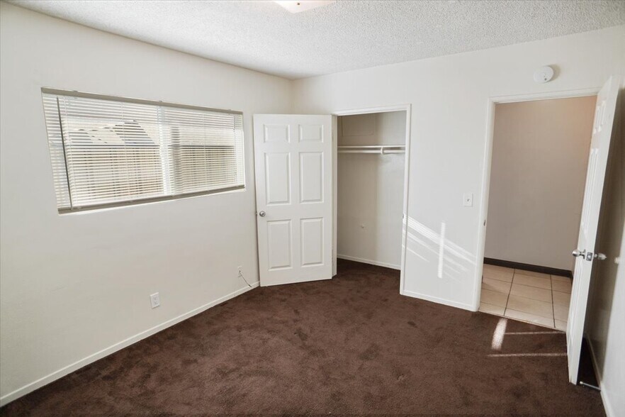 More Photos Of 342 E Lancaster Blvd, Lancaster Apartments For Sale
