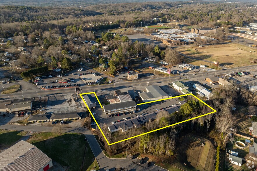 More Photos Of 1211 S Lee Hwy, Cleveland Apartments For Sale