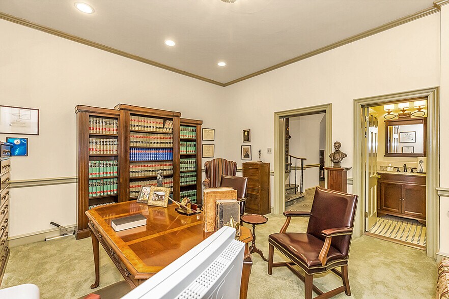 More Photos Of 303 Chestnut St, Philadelphia Office Residential For Sale