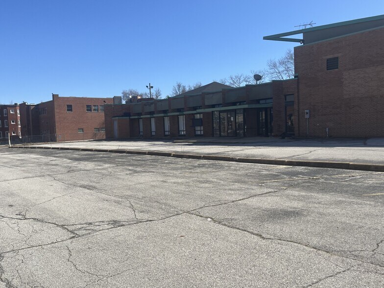 More Photos Of 4359 Lindell Blvd, Saint Louis Office For Sale