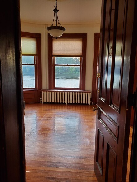 More Photos Of 149 2nd Ave, Troy Apartments For Sale