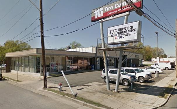 Primary Photo Of 2002 Williamson Rd NW, Roanoke Auto Repair For Lease