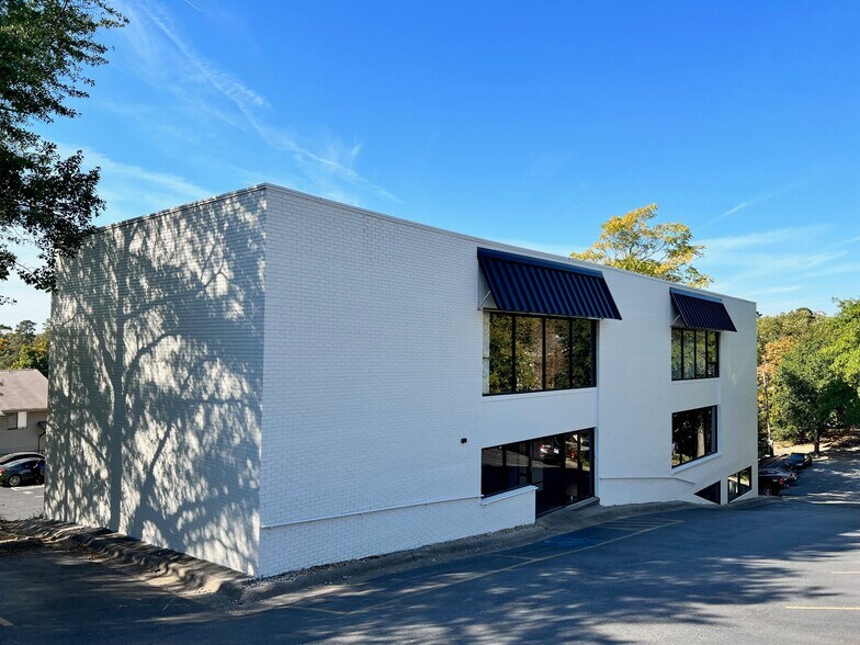 Primary Photo Of 1900 N Bryant St, Little Rock Office For Sale