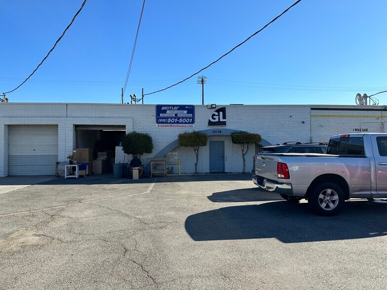 More Photos Of 9036 Owensmouth Ave, Canoga Park Manufacturing For Lease