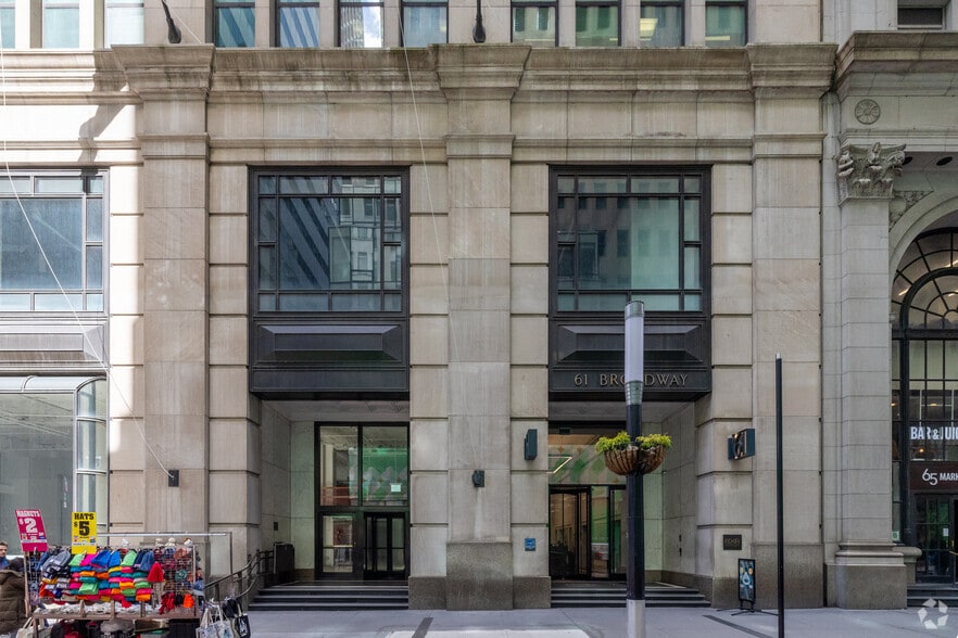 More Photos Of 61 Broadway, New York Office For Sale