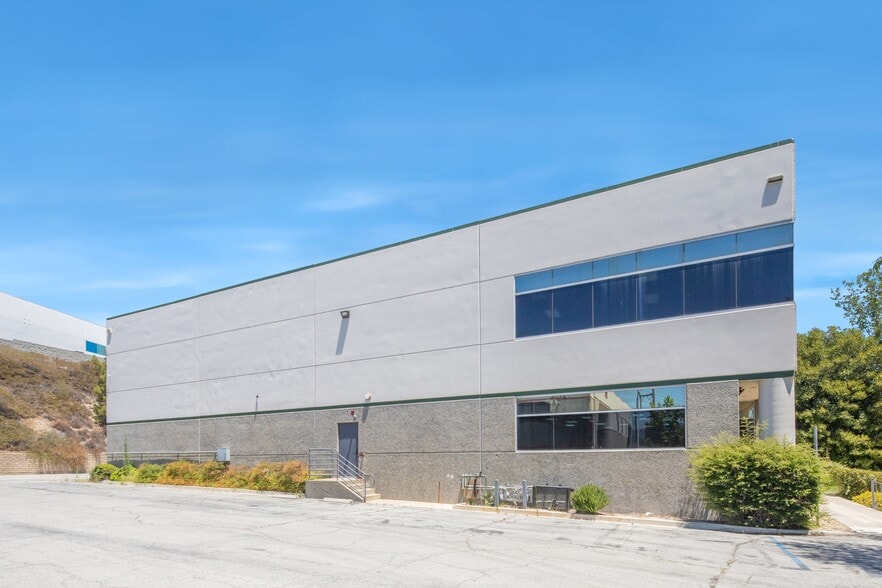 More Photos Of 25167-25169 Anza Dr, Valencia Warehouse For Sale