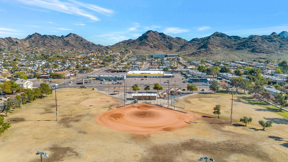 More Photos Of 8916 N 11th St, Phoenix Apartments For Sale